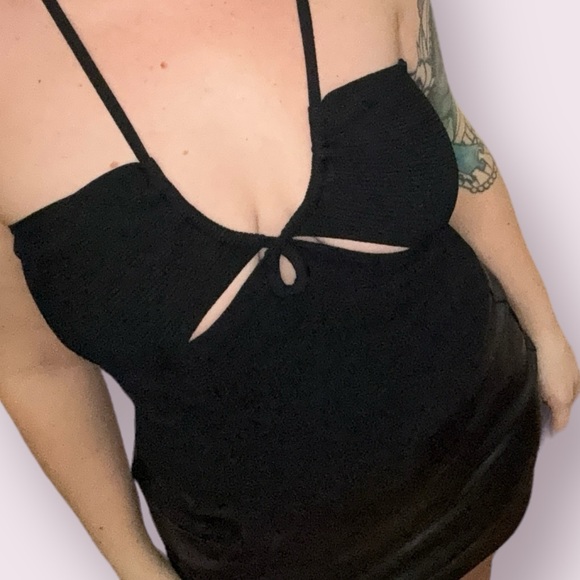 A.L.C. Ribbed Top - Picture 4 of 5